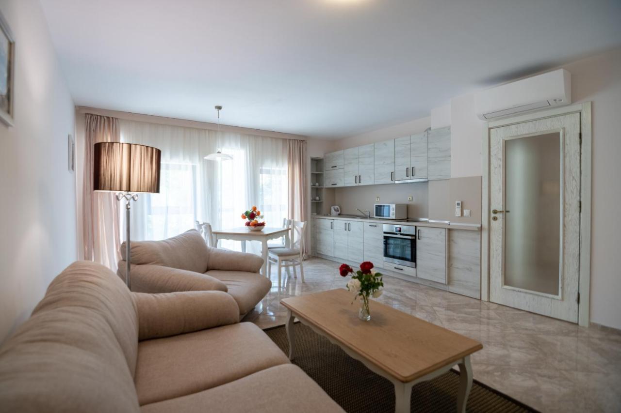 Antik Apartments Balchik Eksteriør billede