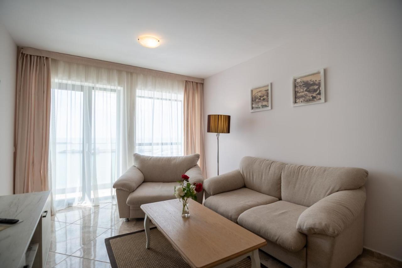 Antik Apartments Balchik Eksteriør billede
