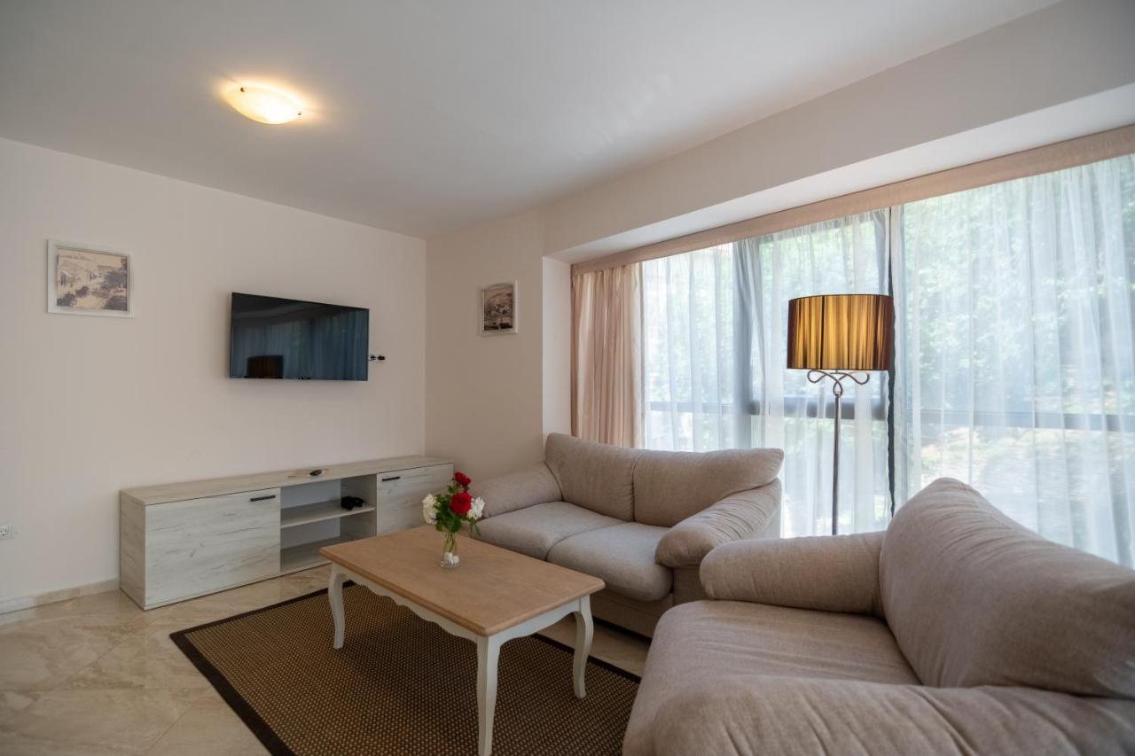 Antik Apartments Balchik Eksteriør billede