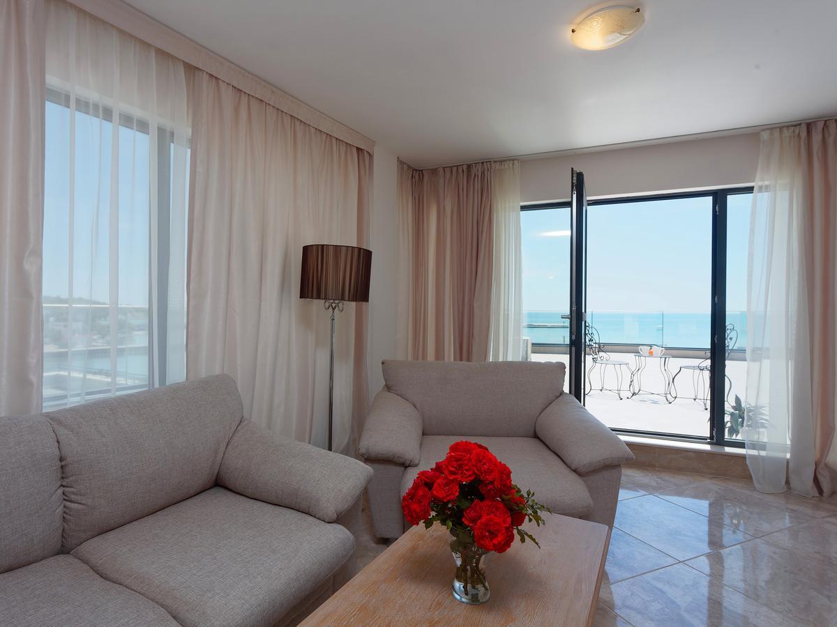 Antik Apartments Balchik Eksteriør billede