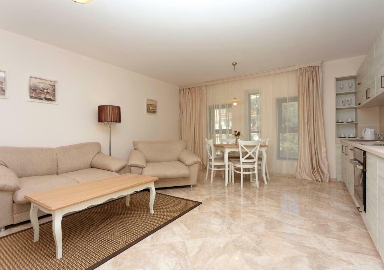 Antik Apartments Balchik Eksteriør billede